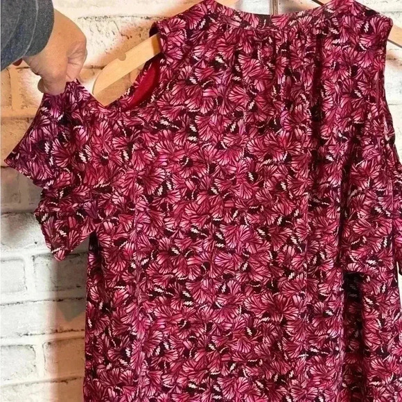 Michael Kors‎ Pink Cold Shoulder Blouse - Picture 8 of 9